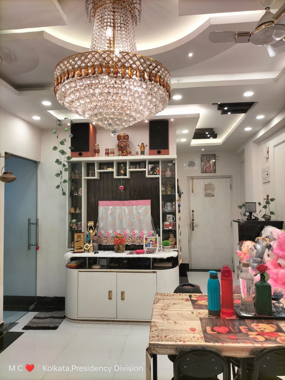 Crockery & pooja unit
